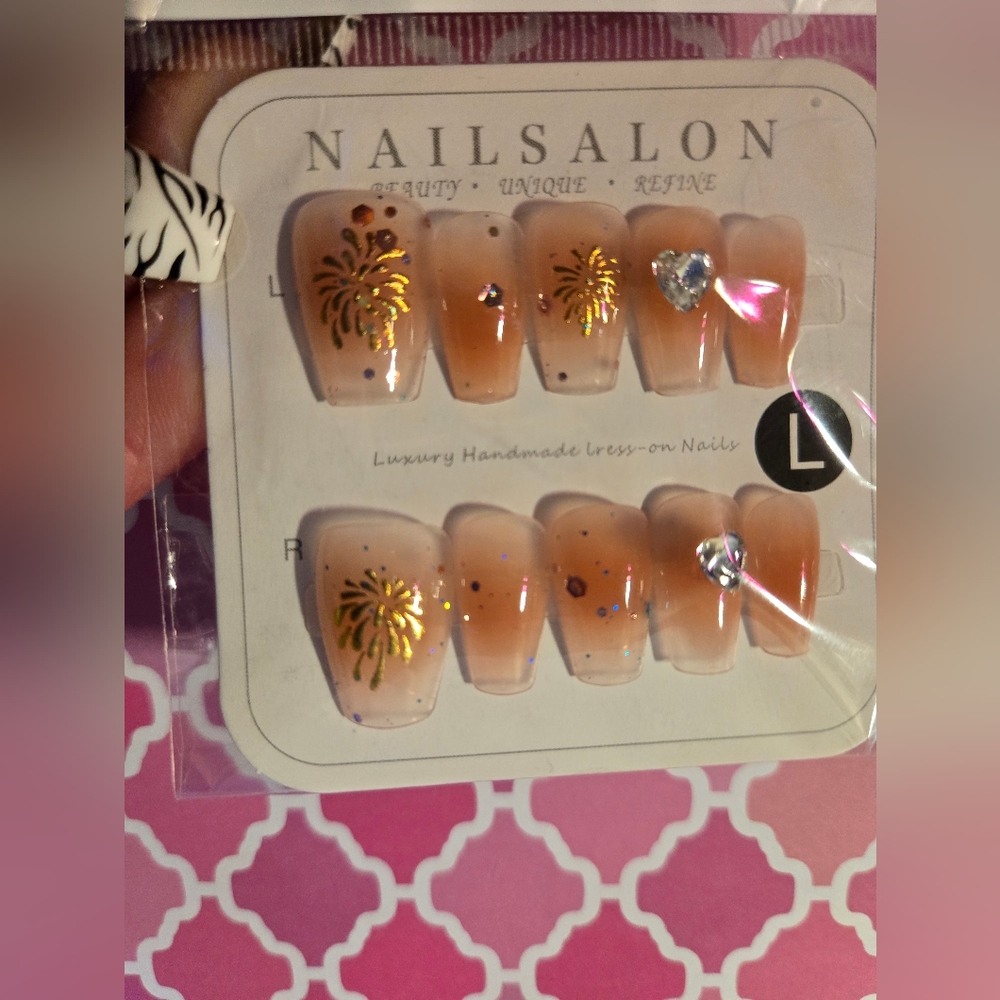 Luxury Handmade Press-On Nails with Gold Accents